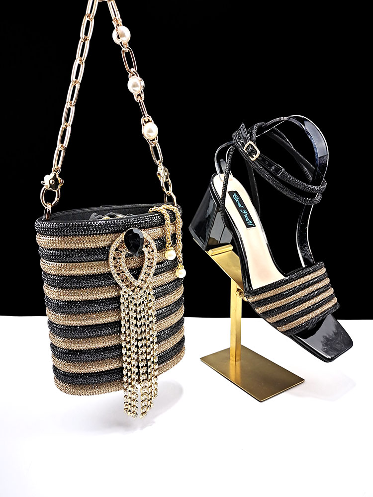 Women Accessories Chain - Sandali e Borsa da Donna di
