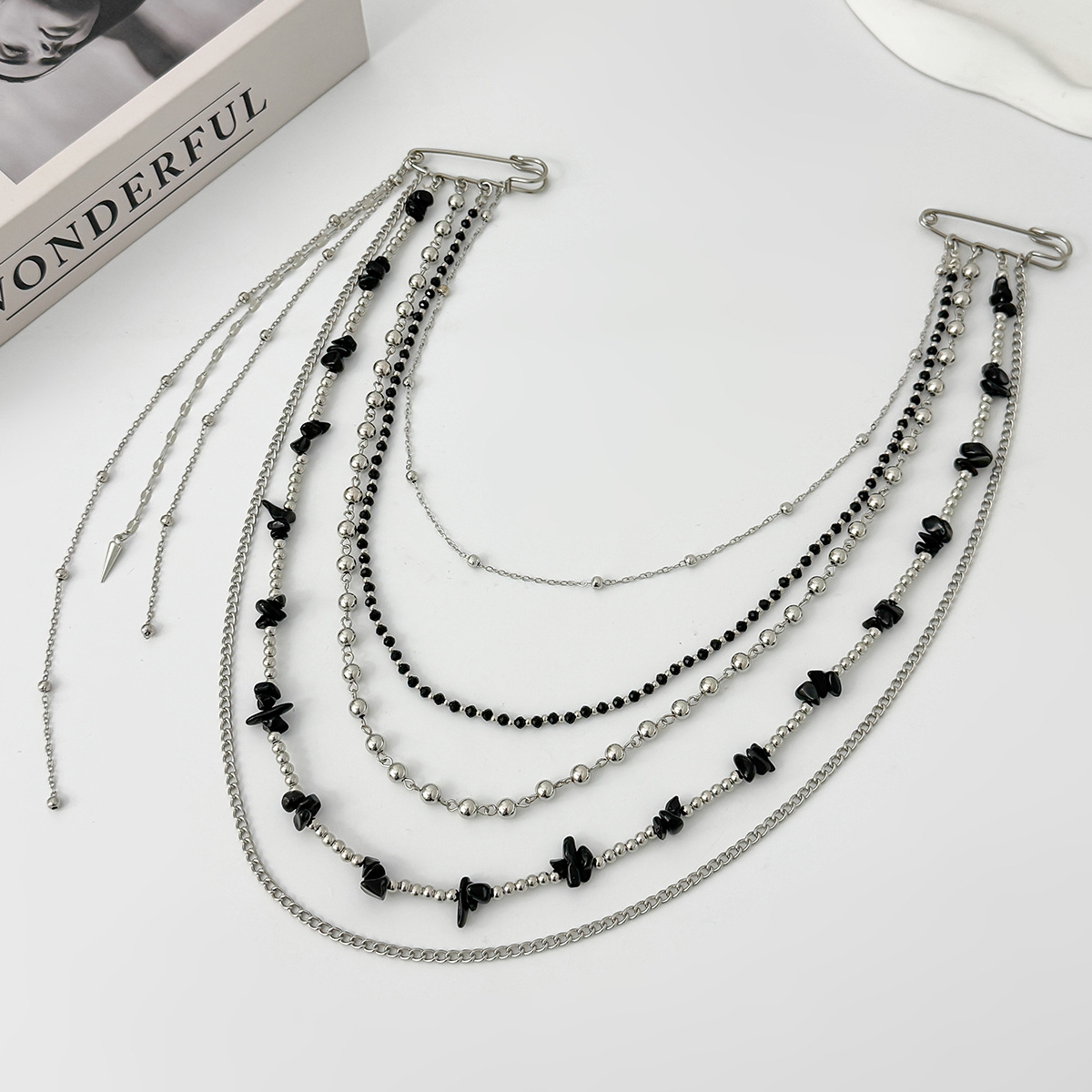 Spilla Lunga Punk Hip Hop con  - Women Accessories Chain recensione e prezzo