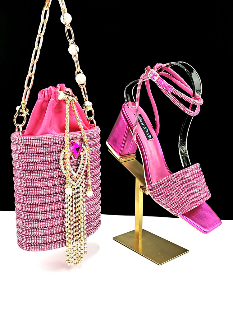 Sandali e Borsa da Donna di Te - Women Accessories Chain recensione e prezzo