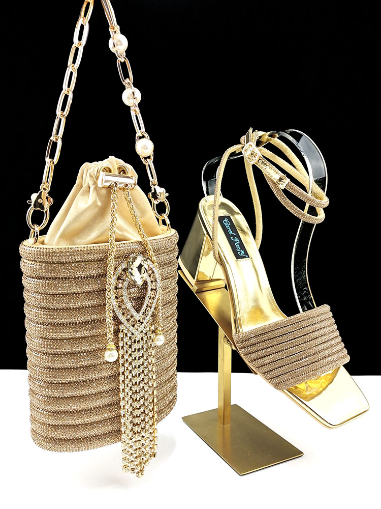 Sandali e Borsa da Donna di Te - Women Accessories Chain recensione e prezzo