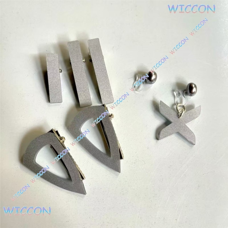 Valorant Clove Clip Collare Or - Women'S Accessories List recensione e prezzo